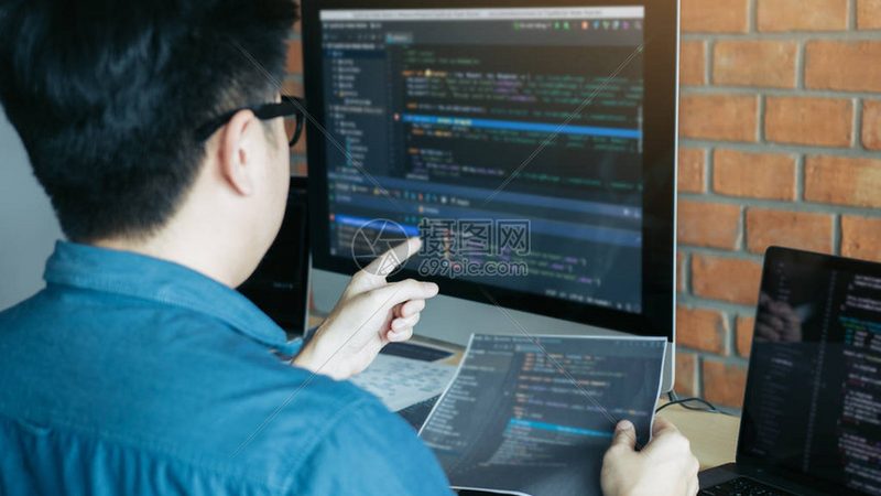教育类软件开发公司排名背后的考量因素**